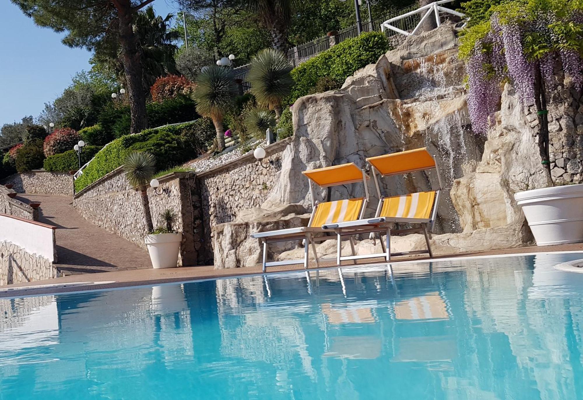 Villa Al Rifugio Cava deʼ Tirreni المظهر الخارجي الصورة